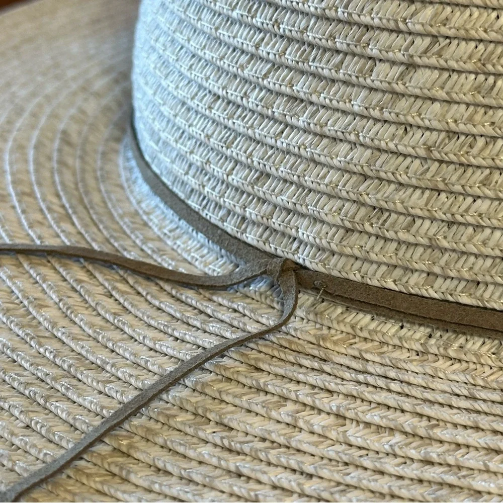 NWOT Vince Camuto Paper Fedora Hat - One Size